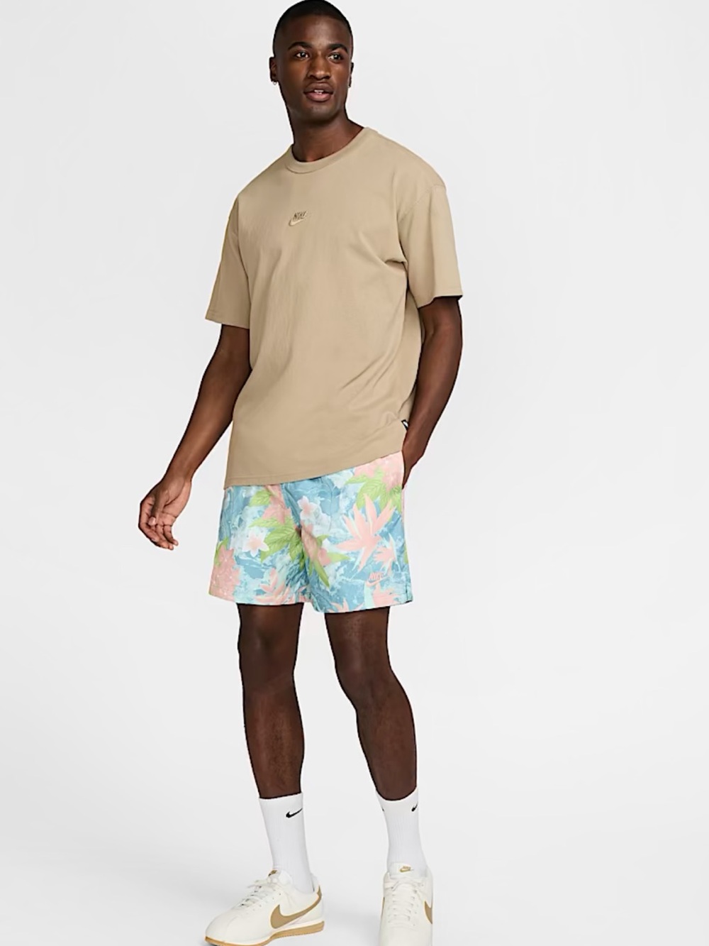 Nike club flow shorts
Brand new - Picture 14 of 14